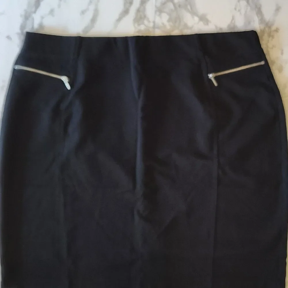 Roz & Ali Black Stretch Zipper‎ Details Pull On Mini Skirt Plus 2X